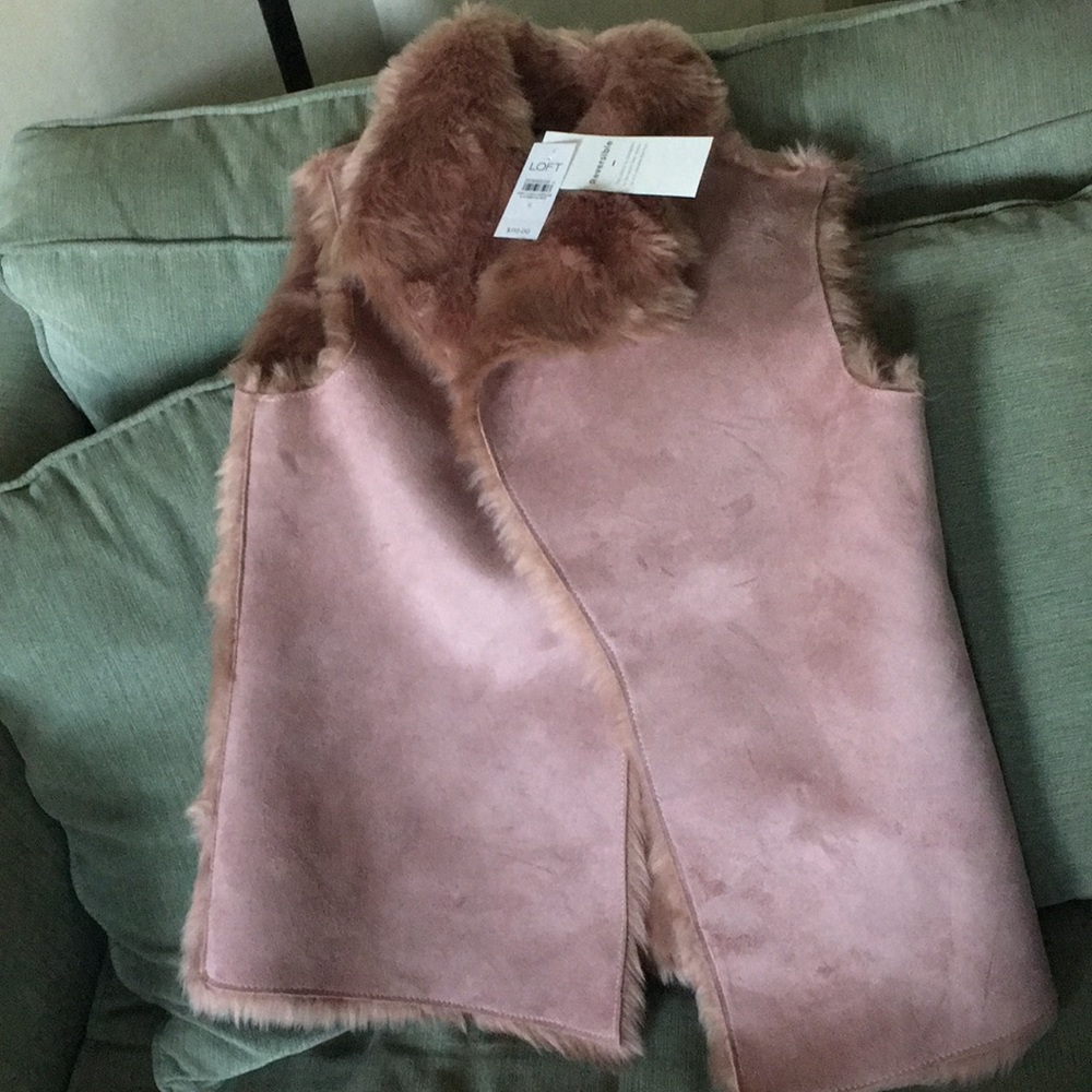 Loft vest NWT size small, color light mauve/pink